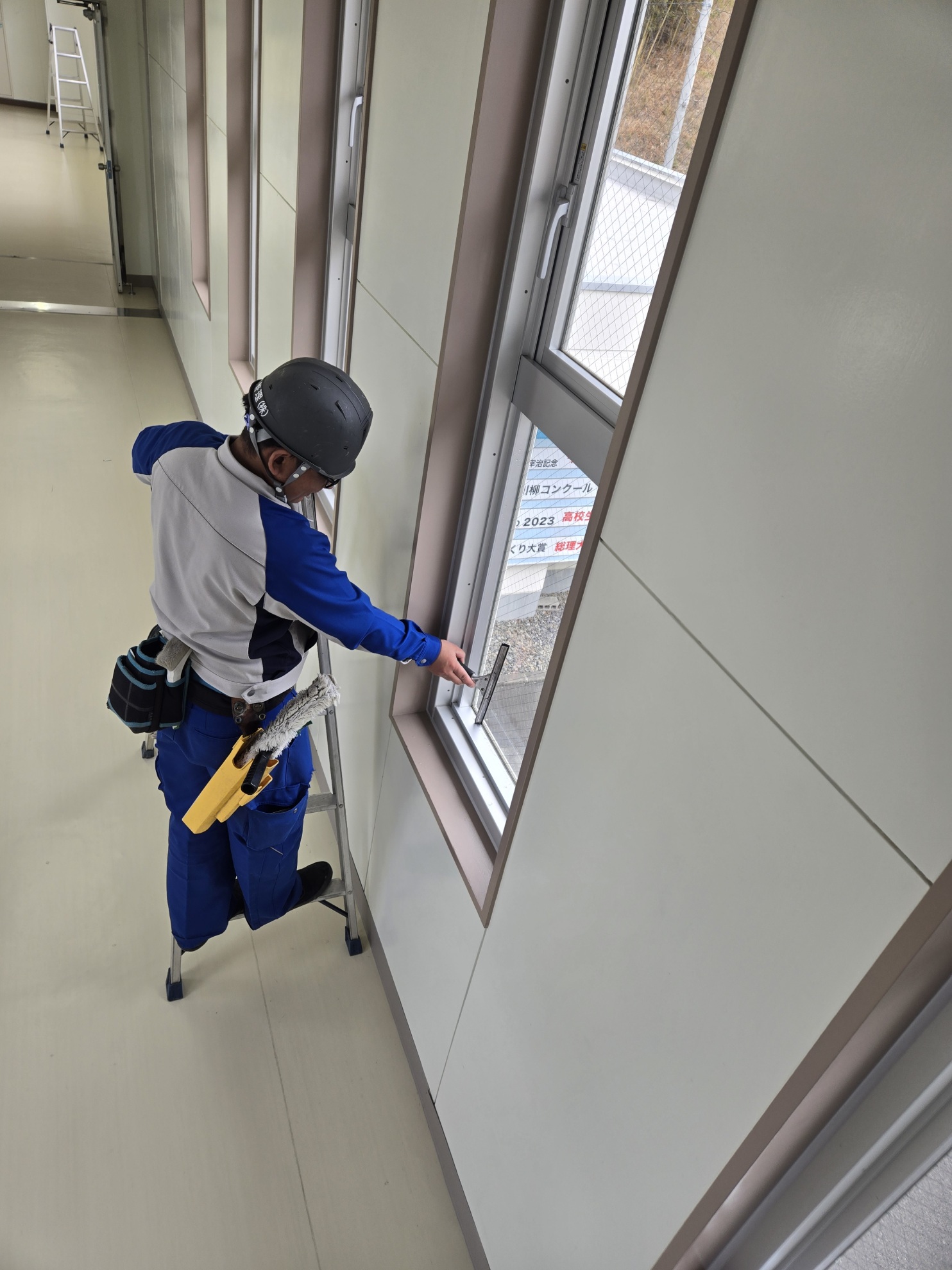 岩手県立大槌高等学校 ガラス清掃