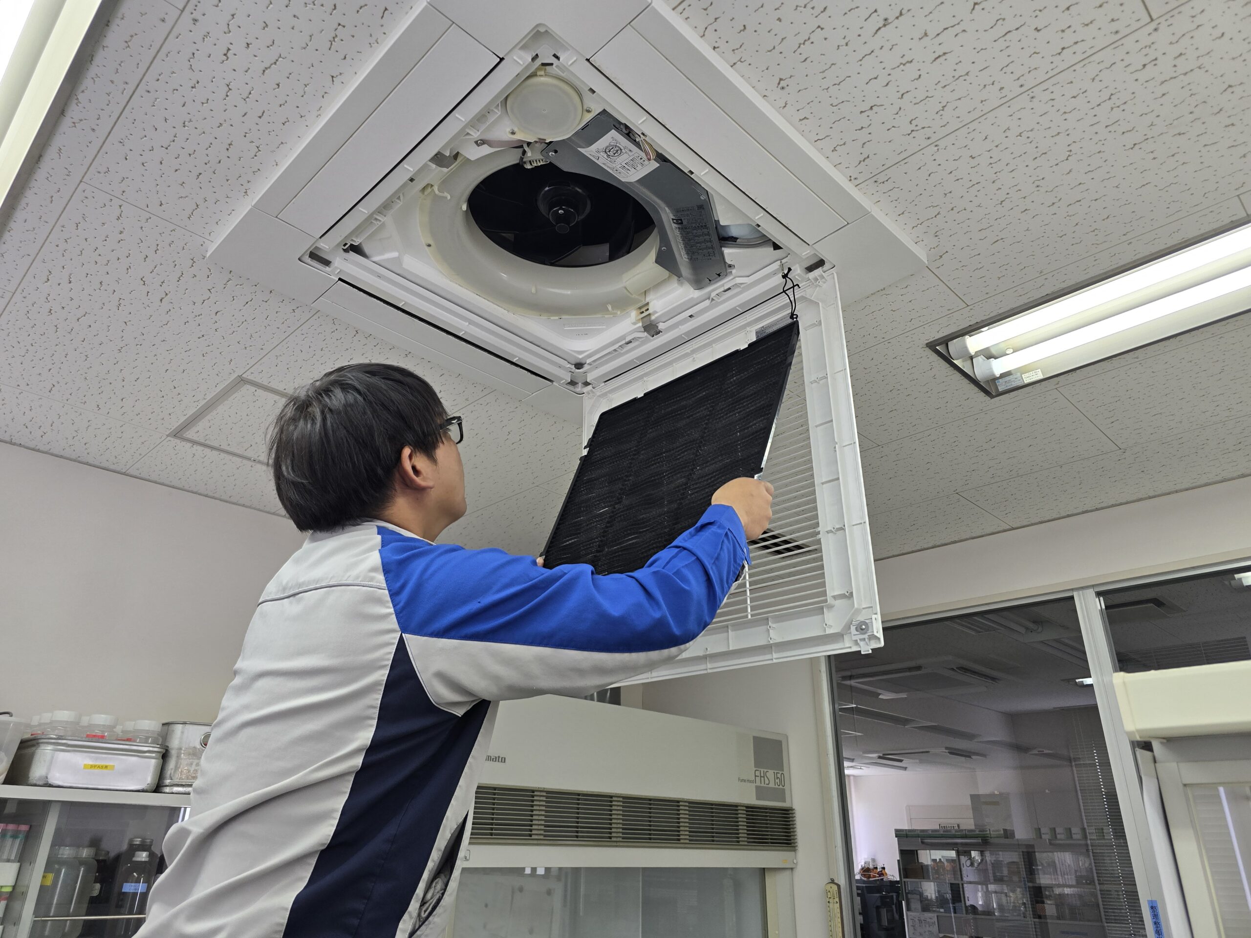 宮古合同庁舎 床清掃